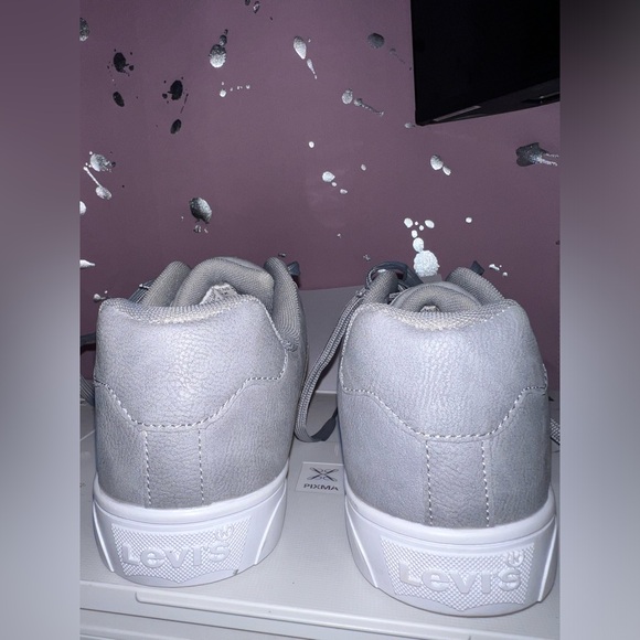 Men’s LEVIS faux leather like Gray comfort sneakers Size 9 - Picture 5 of 5